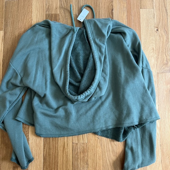 Aerie woman’s crop sweatshirt - Picture 3 of 4